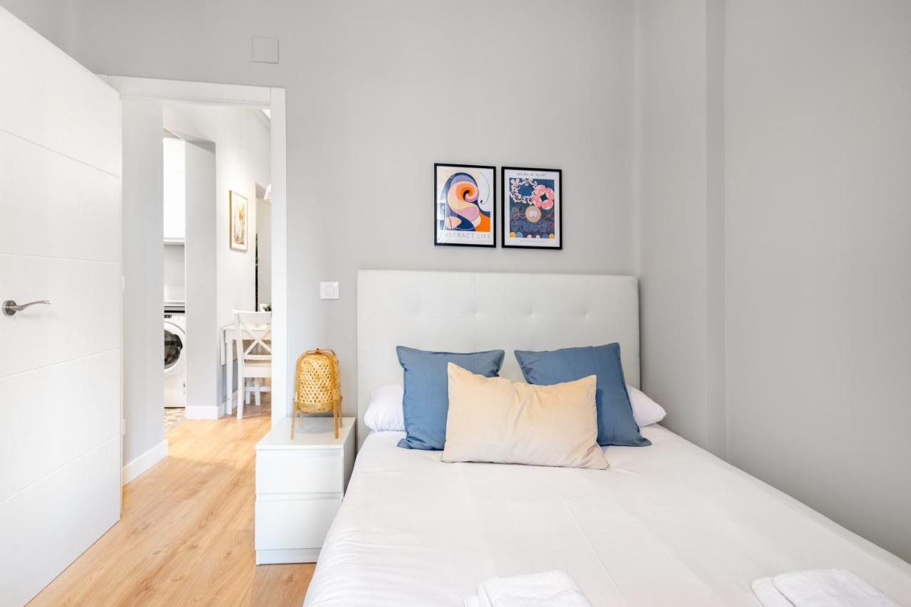 2 Bedrooms 1 Bathroom Furnished - Lavapies - Modern - Mintystay Madri Exterior foto